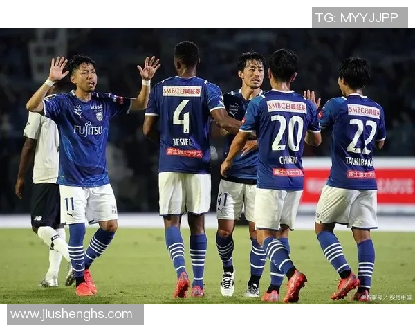 札幌冈萨多迎战横滨球队激烈对决展现足球魅力与激情