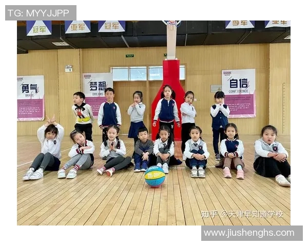 篮球小明星的精彩瞬间与成长历程全方位展示